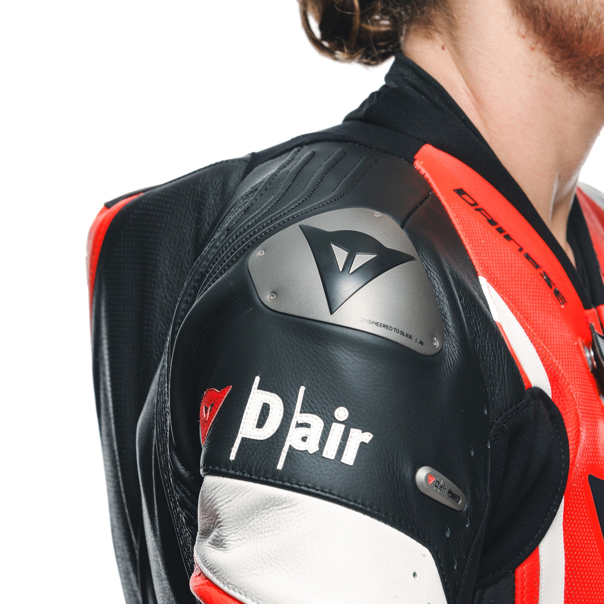 Dainese Misano 3 D-AIR® Macacão de Couro – Macacão de Corrida com Airbag Perfurado | Masculino | Vermelho 
