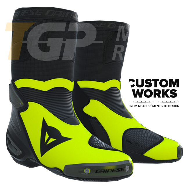 Botas de motociclo de corrida e estrada Dainese Axial 2 | Homem | Preto / Fluolaranja | Custom Works 