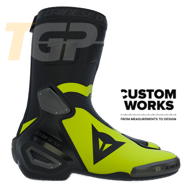 Botas de motociclo de corrida e estrada Dainese Axial 2 | Homem | Preto / Fluolaranja | Custom Works 