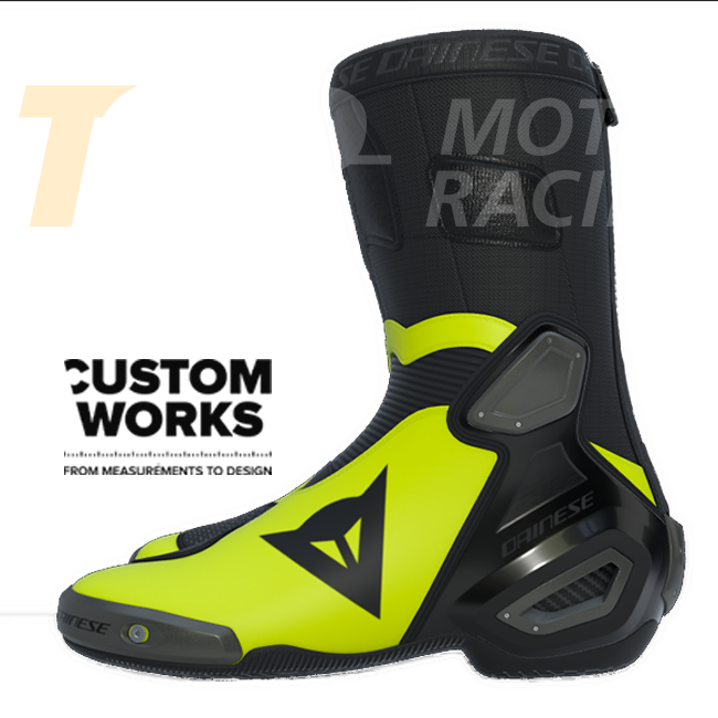 Botas de motociclo de corrida e estrada Dainese Axial 2 | Homem | Preto / Fluolaranja | Custom Works 