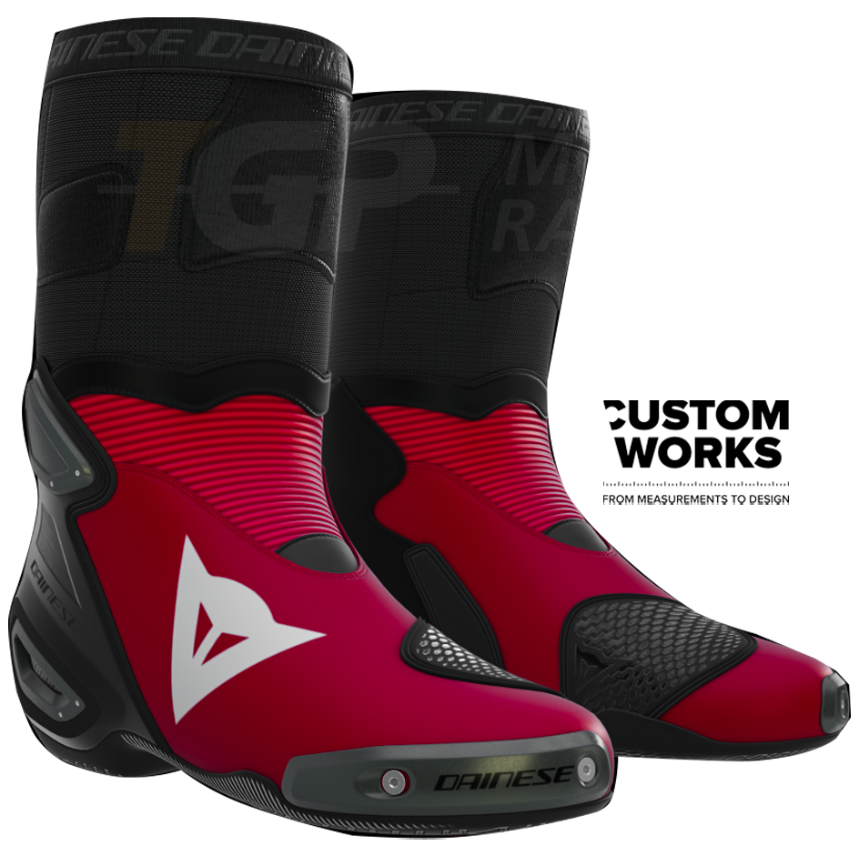 Botas de Moto Racing e Estrada Dainese Axial 2 Nicolò Bulega Replica 2026 | Homem | Vermelho / Branco Dainese | Custom Works 