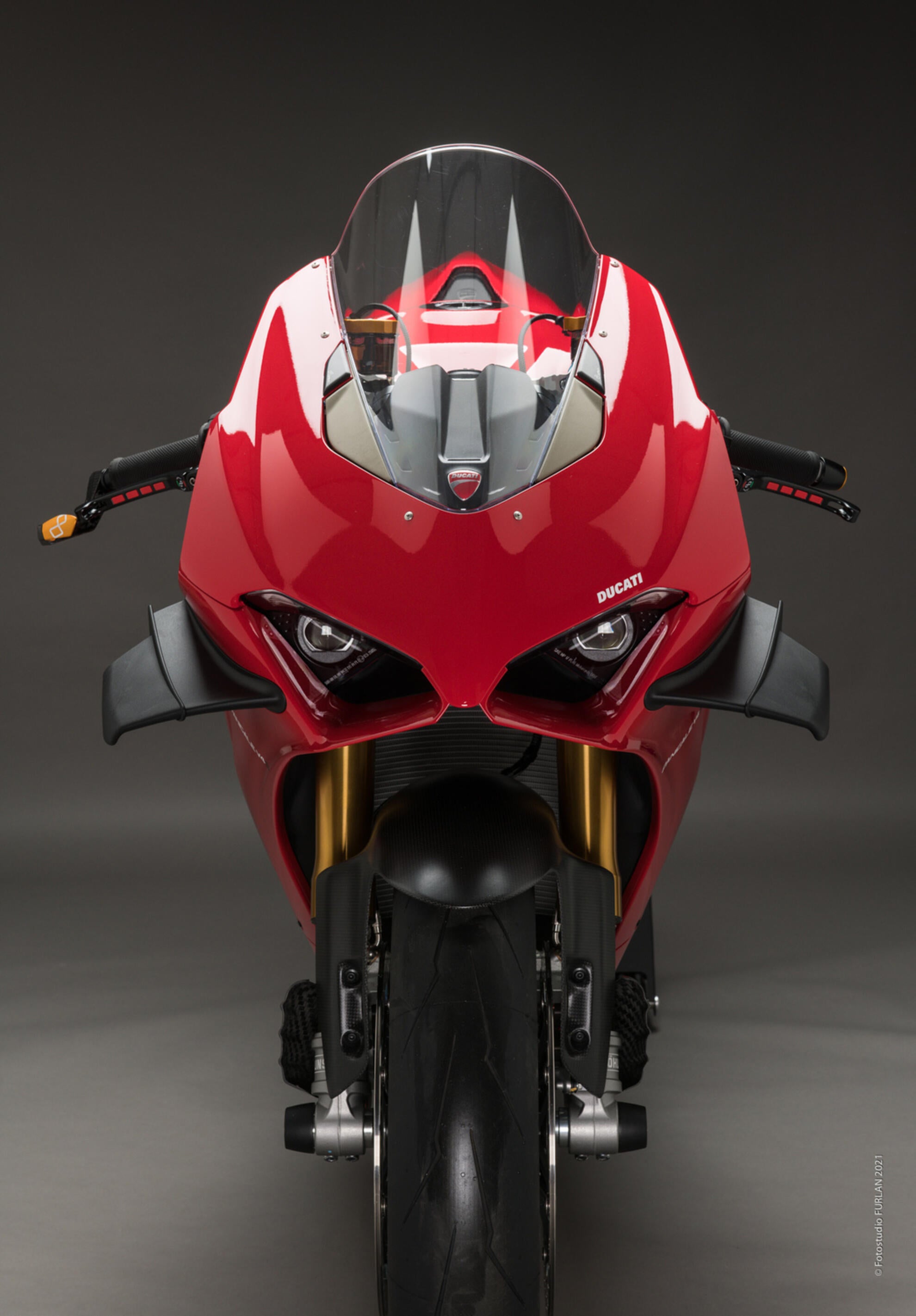 Conjunto de Winglets em Carbono LighTech Ducati Panigale V4/S/R (19-21) CARD0815 