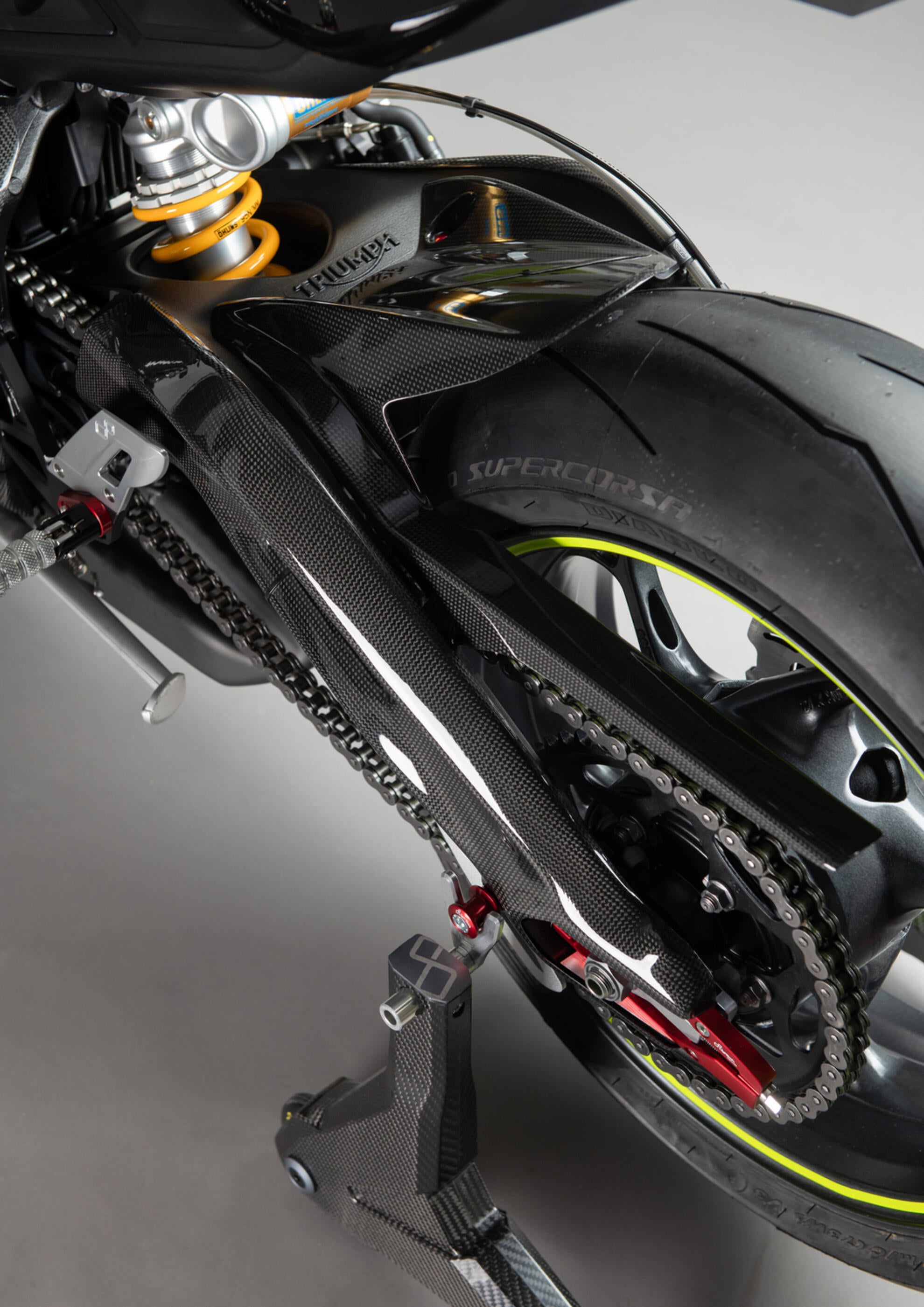 Guarda-lamas traseiro em carbono LighTech Triumph Street Triple 765 S / R / RS / Moto2 (17-25) CART2420 