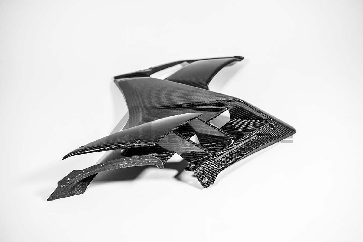 Painel lateral direito 200g AP Carbon Line Aprilia RSV4/RR/1100 Factory (21-26) 
