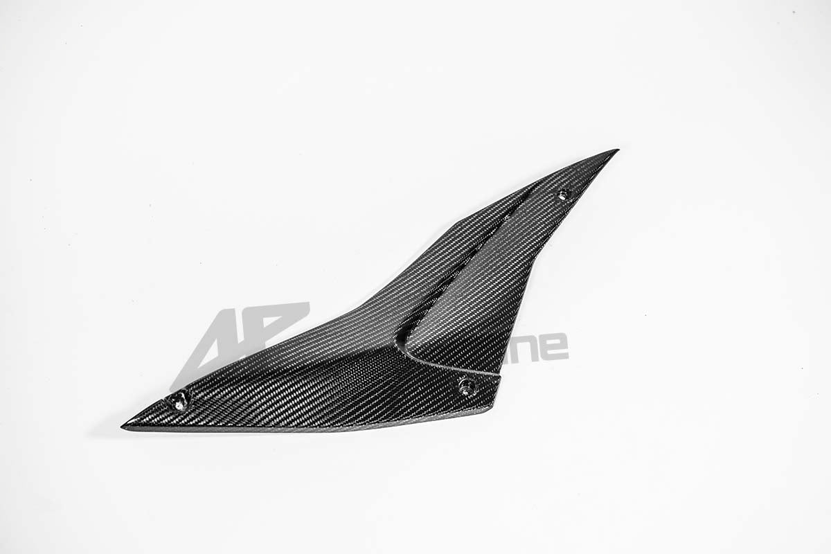 Painel Lateral Inferior Direito 200g AP Carbon Line Aprilia RSV4/RR/1100 Factory (21-25) 