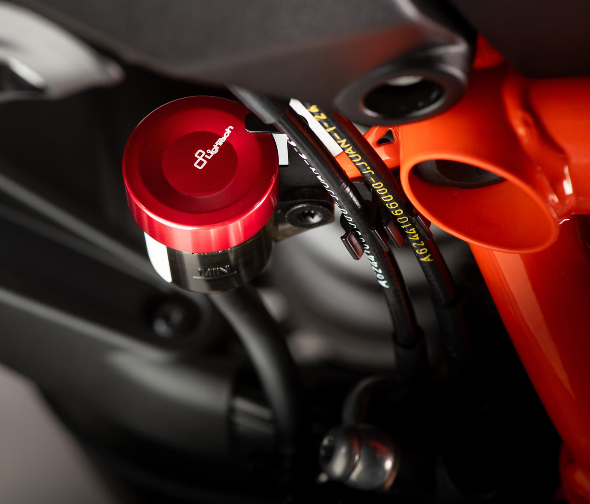 Tampa do reservatório de expansão traseiro LighTech Ducati Panigale V4/S/R (25-26) FBC27 