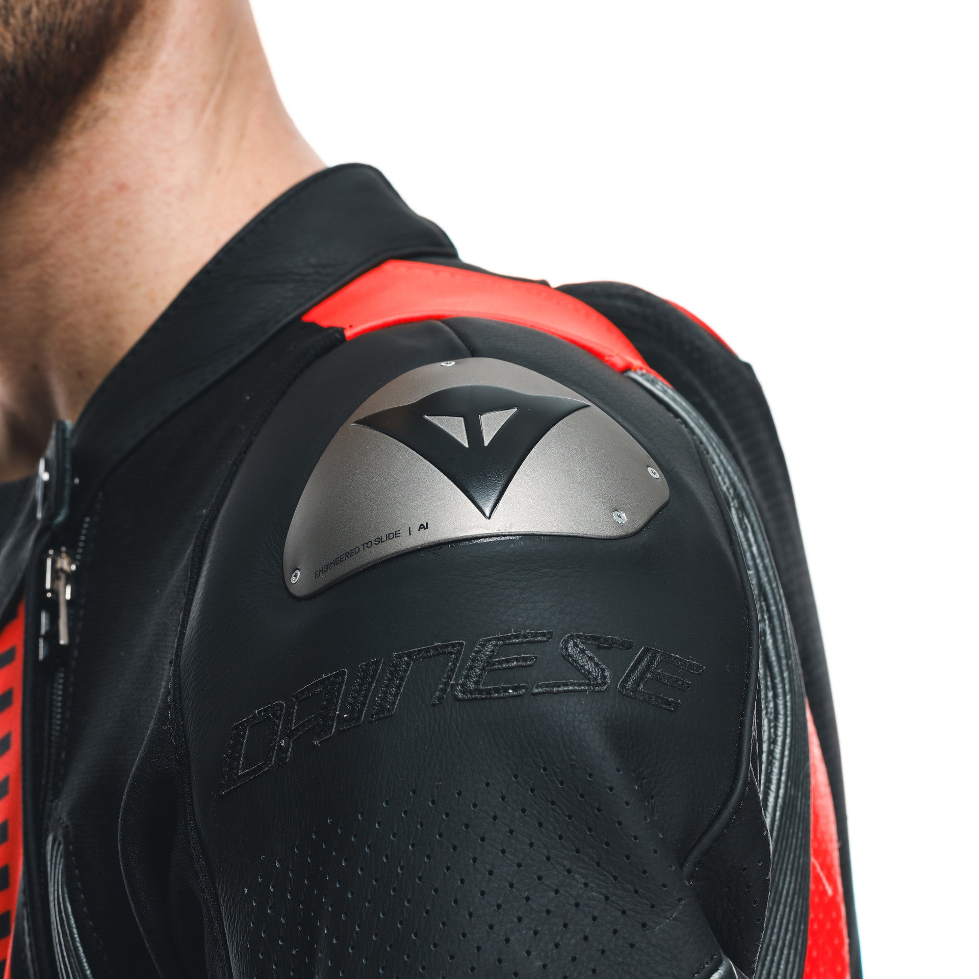 Dainese Audax D-ZIP fato de couro integral – fato de corrida perfurado | Homens | Preto/Vermelho 