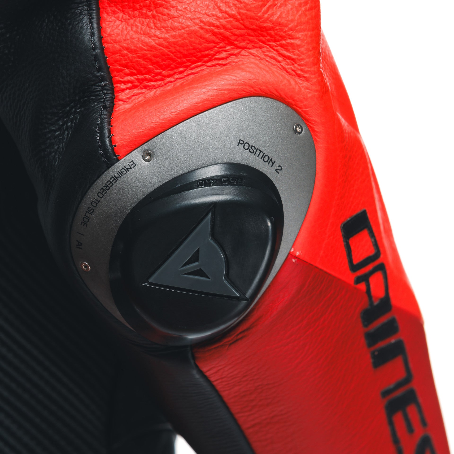 Dainese Misano 3 D-AIR® Macacão de Couro – Macacão de Corrida com Airbag Perfurado | Masculino | Vermelho 