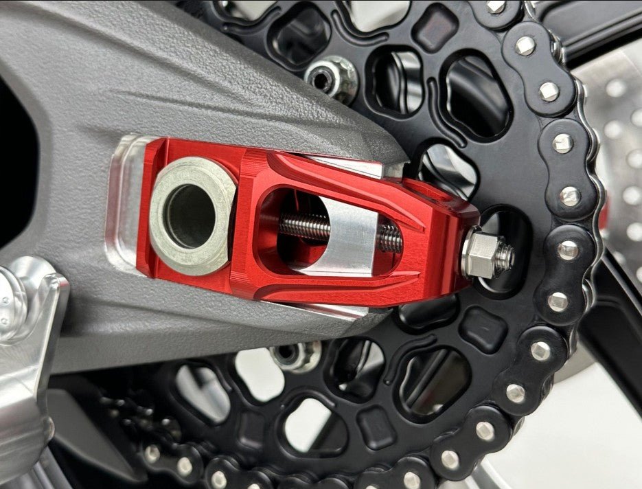 Kit de tensionador de corrente com suporte para pinça de travão e Brembo P2-30 69.5 mm XA6H530 Motocorse Ducati Panigale V4/S (2025) 
