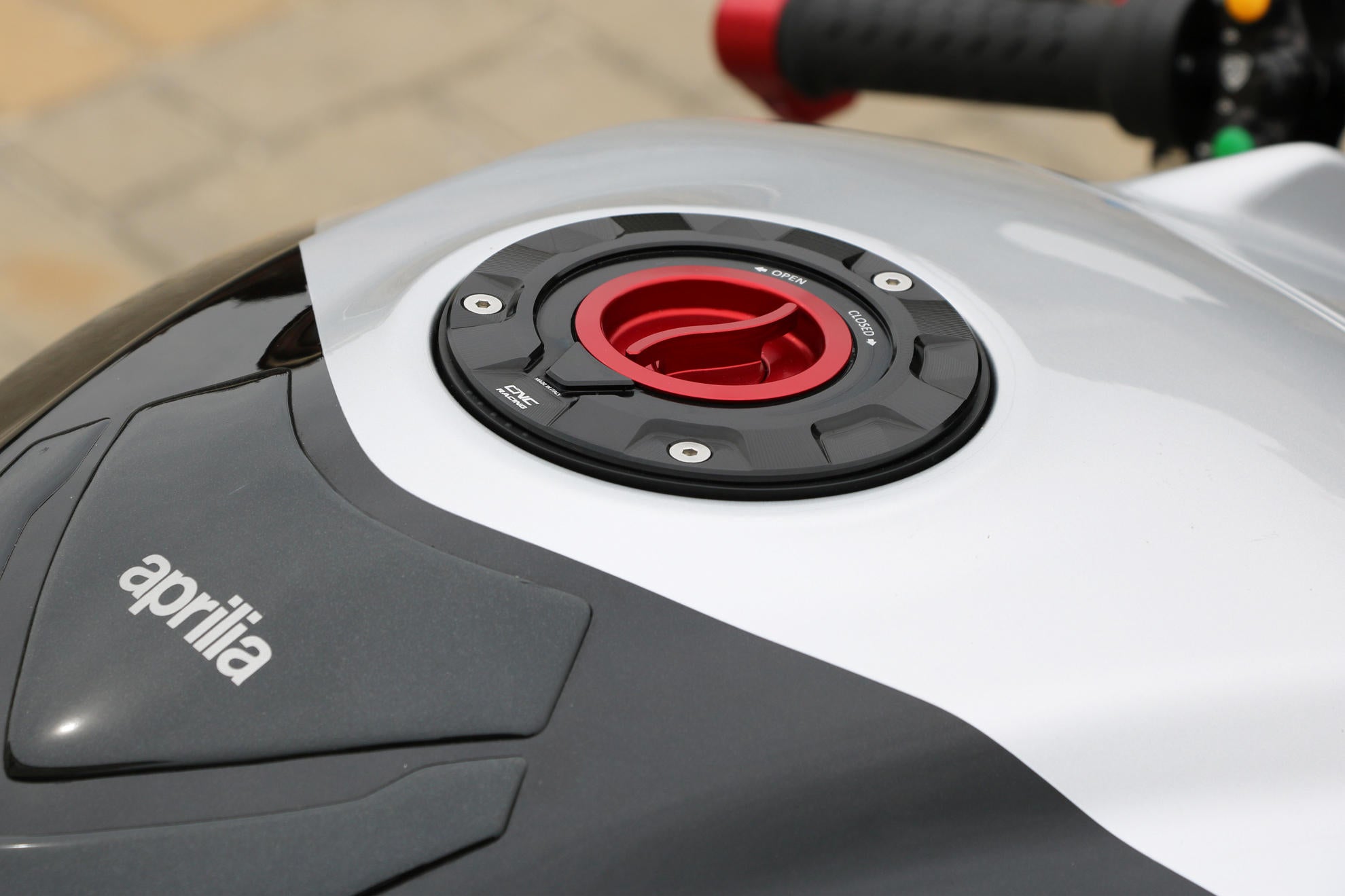 Tampa de depósito CNC Racing Ducati Panigale V4/S/R (25-26) TSB11 