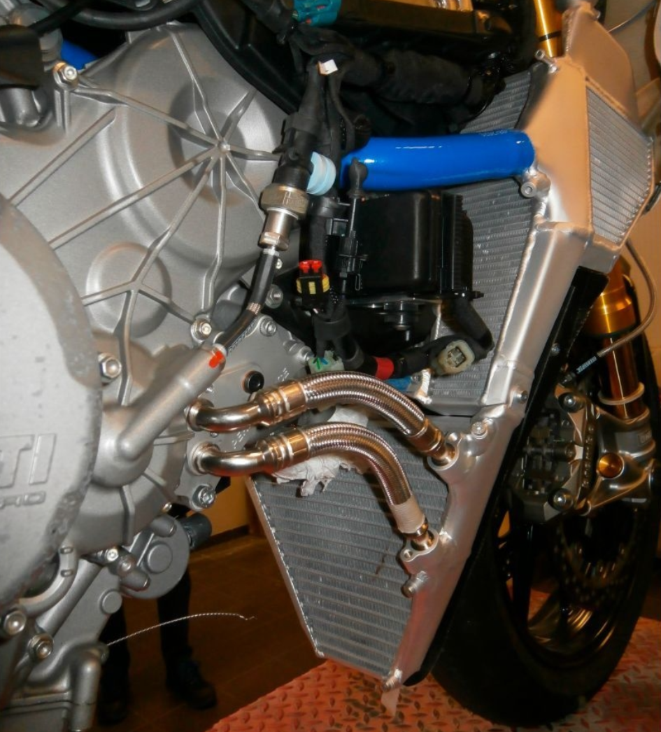 H2O Performance Água + Kit de Radiador de Óleo EVO Ducati Panigale V2 955 (20-24) 