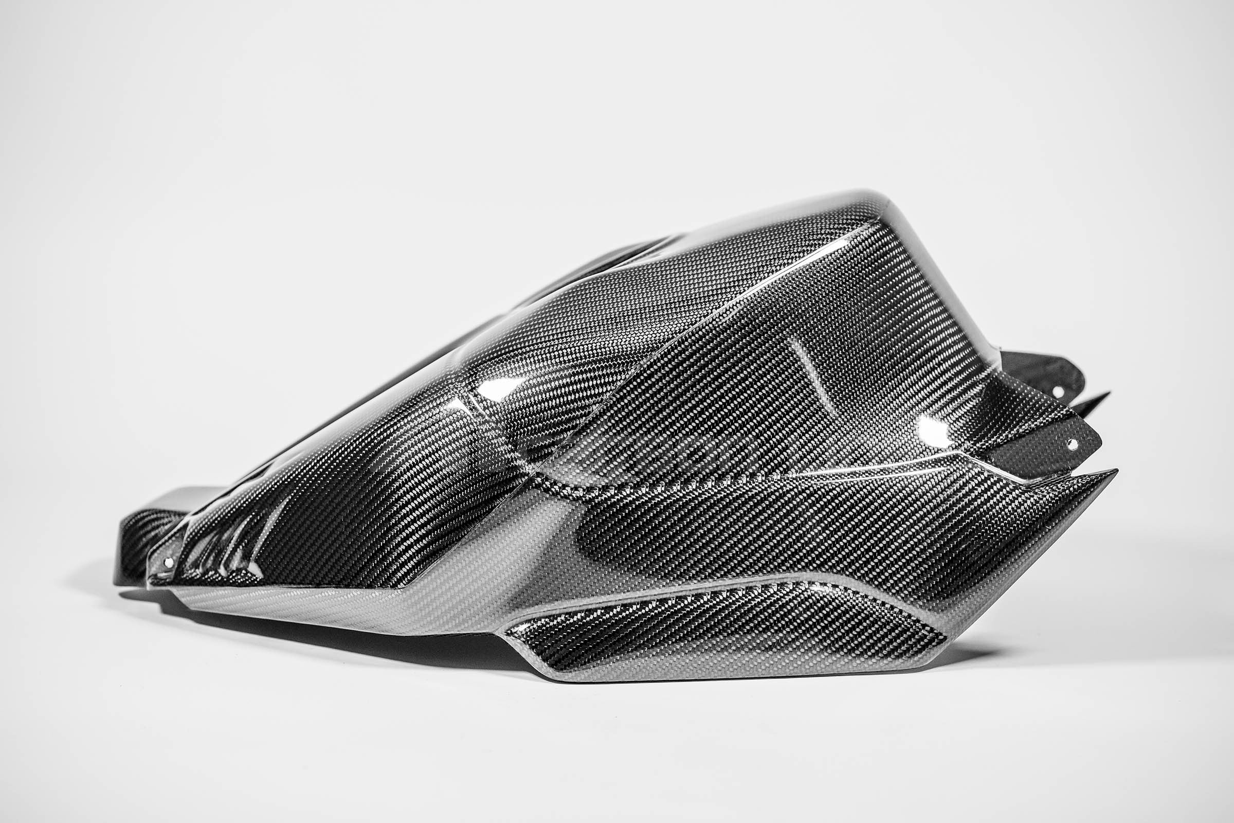 SBK Tampa de tanque 200g AP Carbon Line Honda CBR 1000 RR-R SC82 (20-23) 