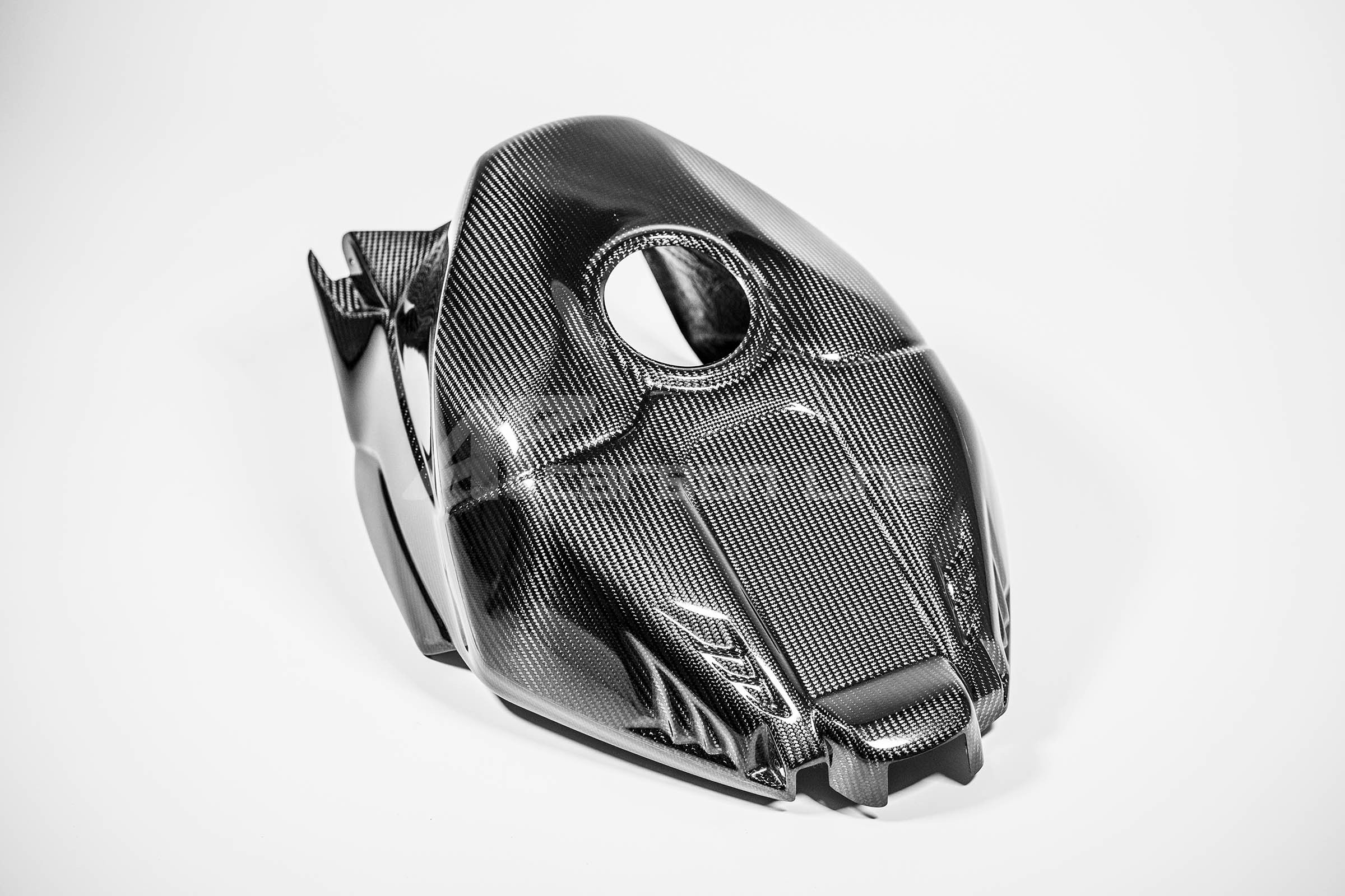SBK Tampa de tanque 200g AP Carbon Line Honda CBR 1000 RR-R SC82 (20-23) 