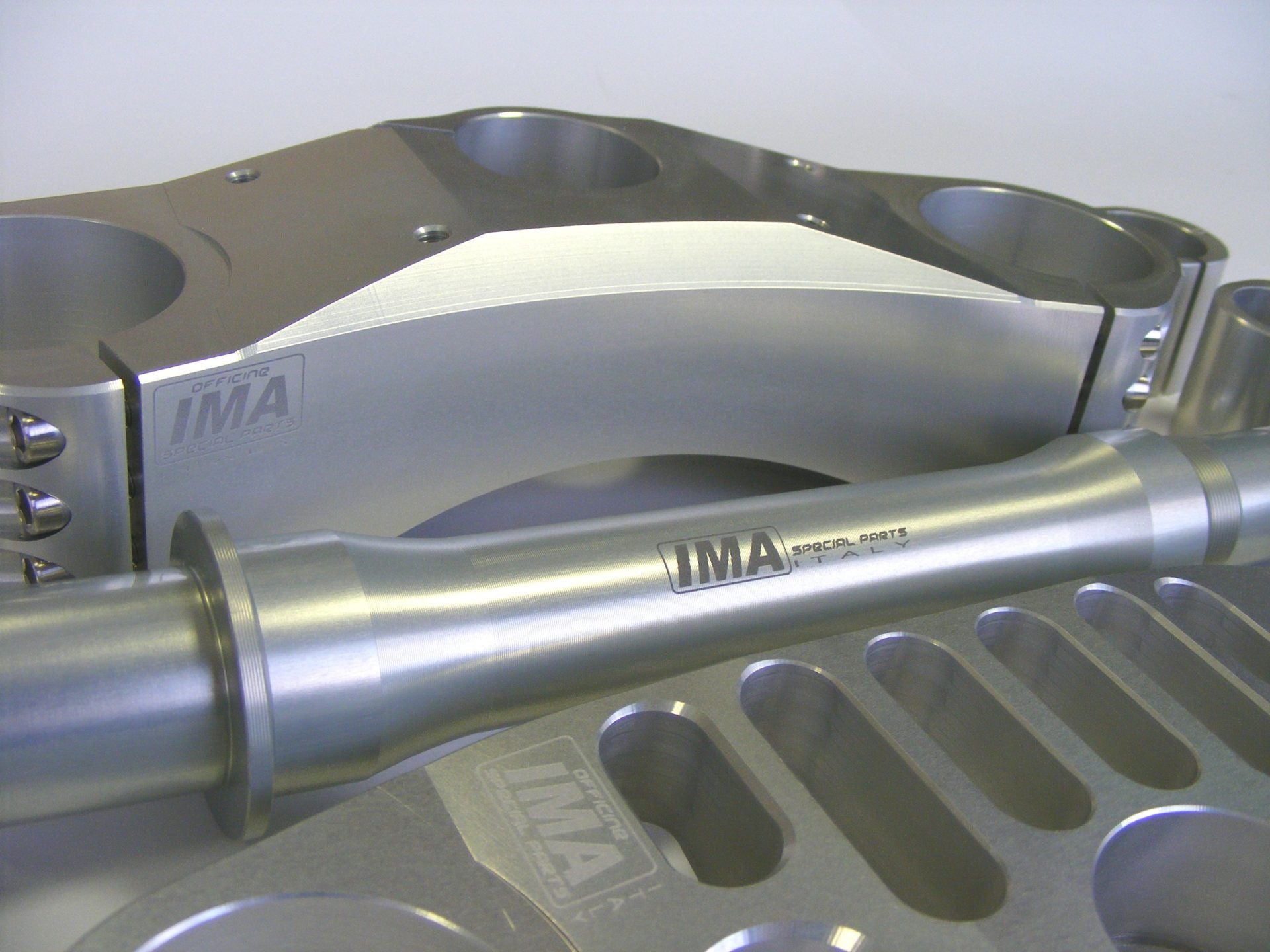 Ima Special Parts Racing Garfo de Direção Aprilia RSV4/Factory/R (09-14) 