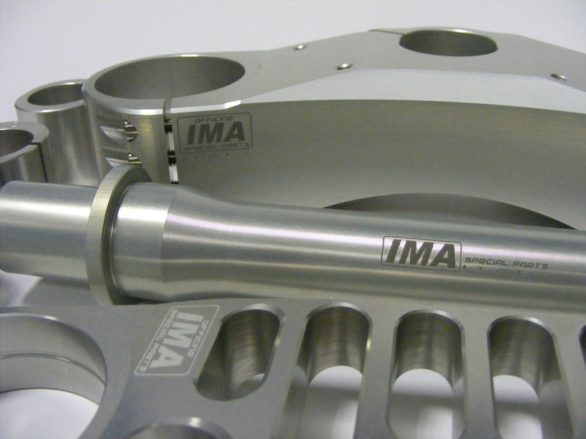 Ima Special Parts Racing Mesa de Direção Yamaha YZF-R6 RJ11 RJ15 (06-16) 