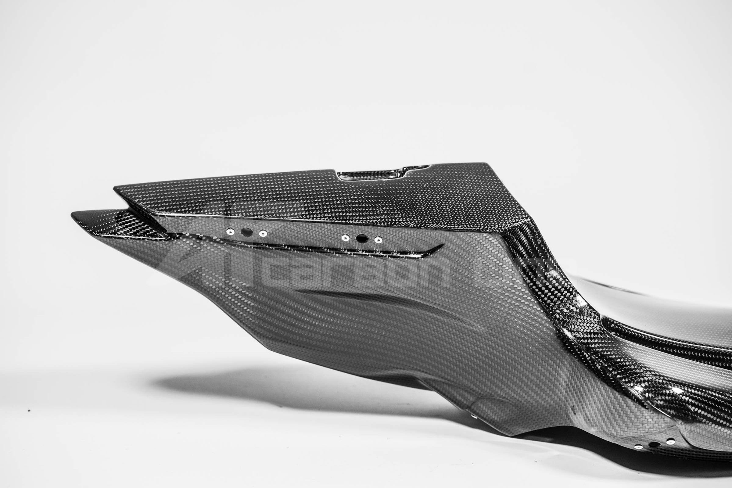 Carenagem traseira 200g AP Carbon Line Yamaha YZF-R1/M RN65 (20-25) 