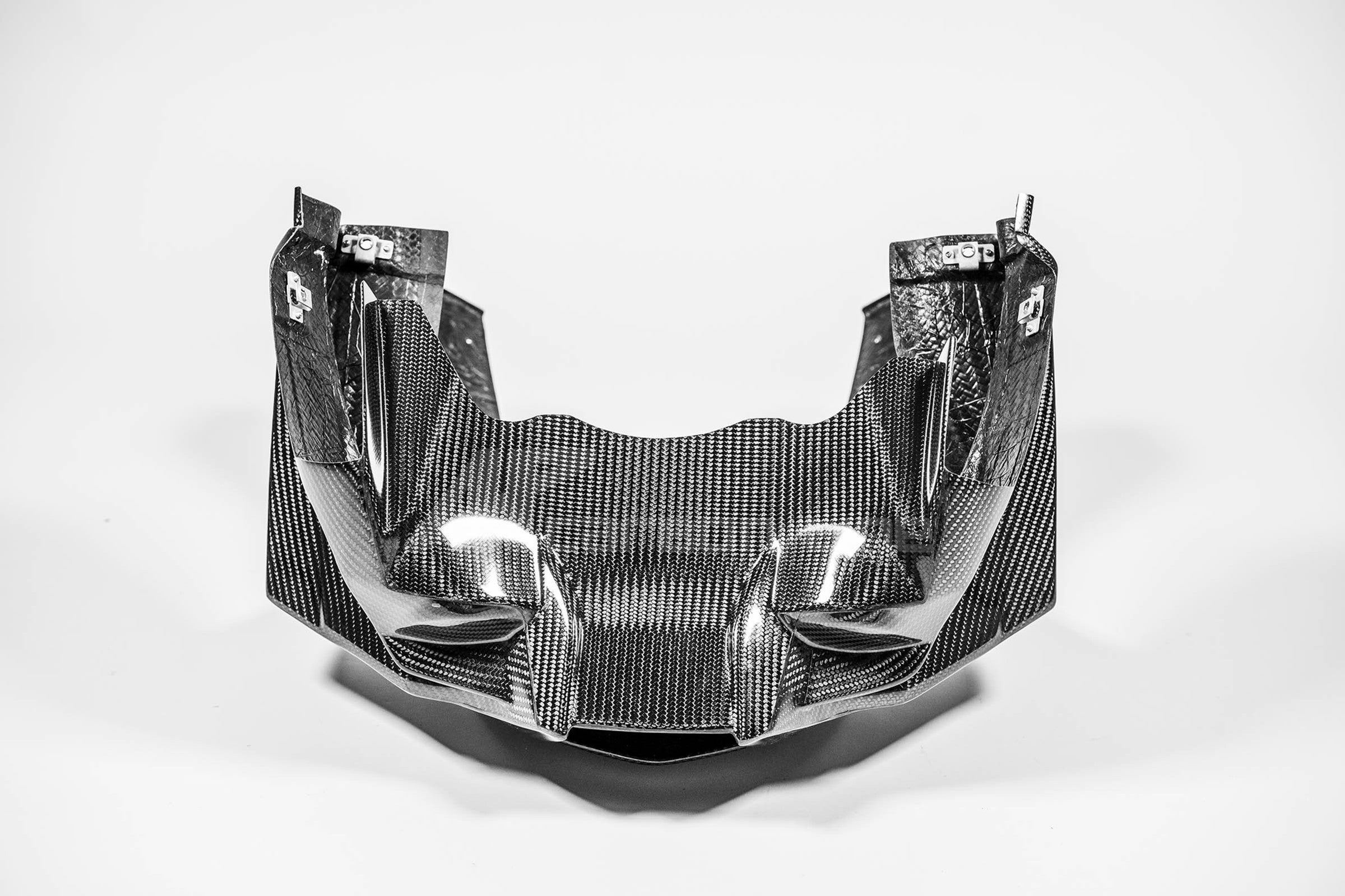 Máscara frontal 200g AP Carbon Line Yamaha YZF-R1/M RN65 (20-25) 