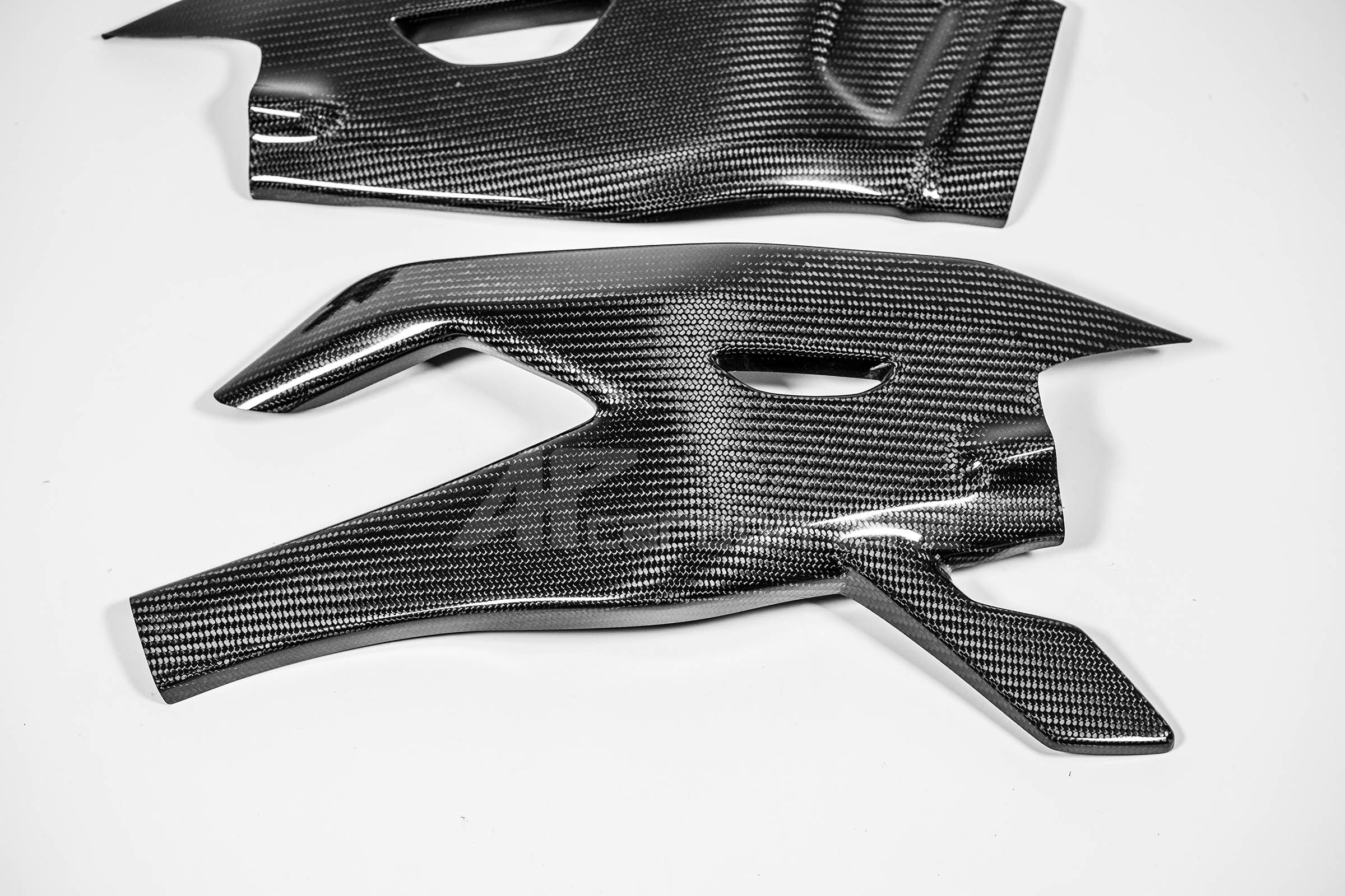 Cobrimentos de braço oscilante 200g AP Carbon Line Yamaha YZF-R1/M RN32, RN49 e RN65 (15-25) 