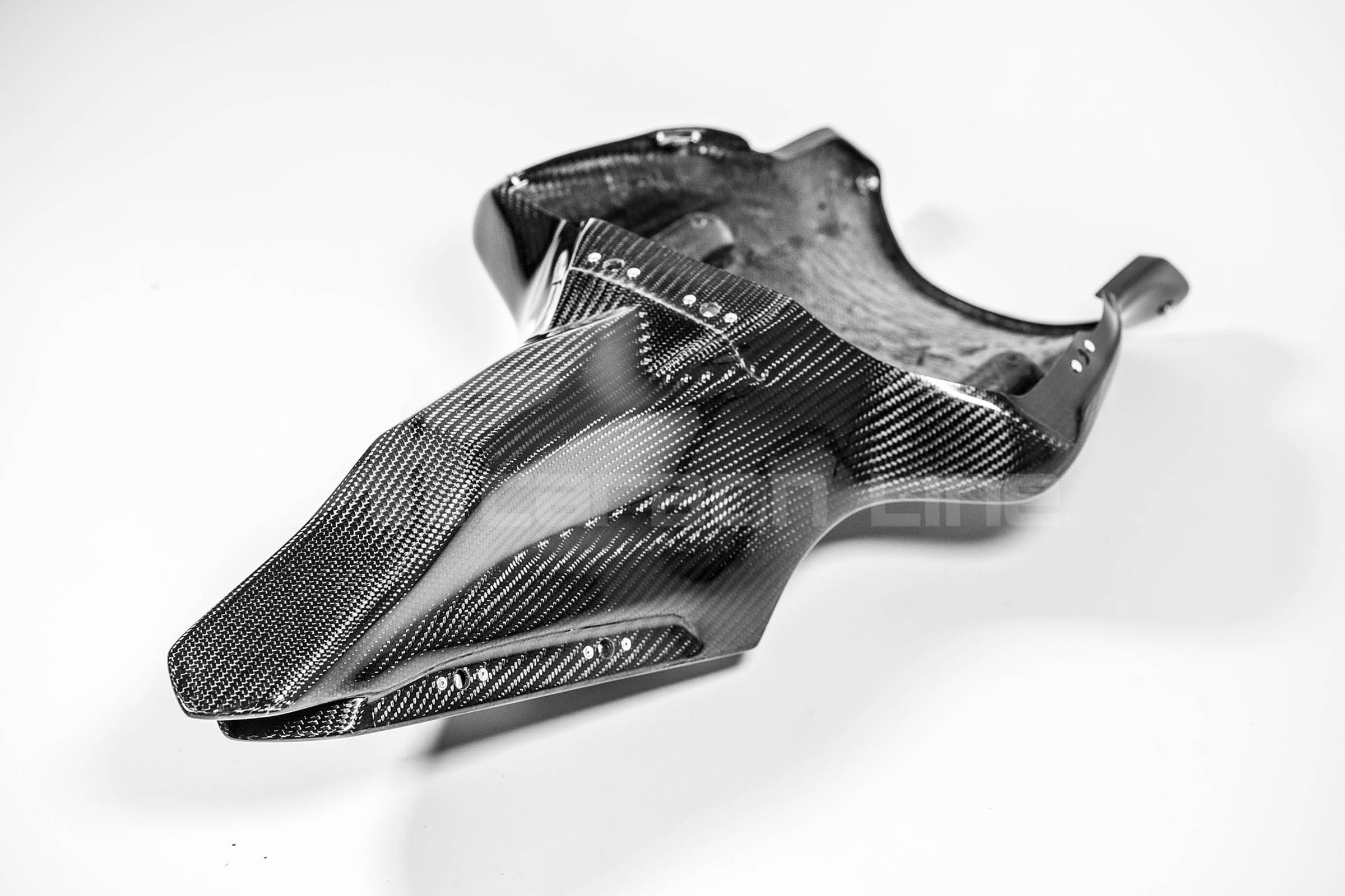 Carenagem traseira 200g AP Carbon Line Yamaha YZF-R1/M RN65 (20-25) 