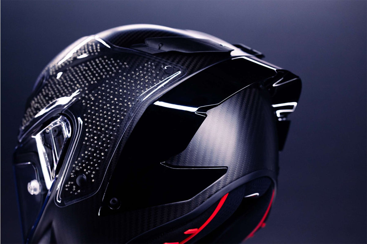AGV Pista GP R3 Heckansicht mit Spoiler und Sphera-Außenlage