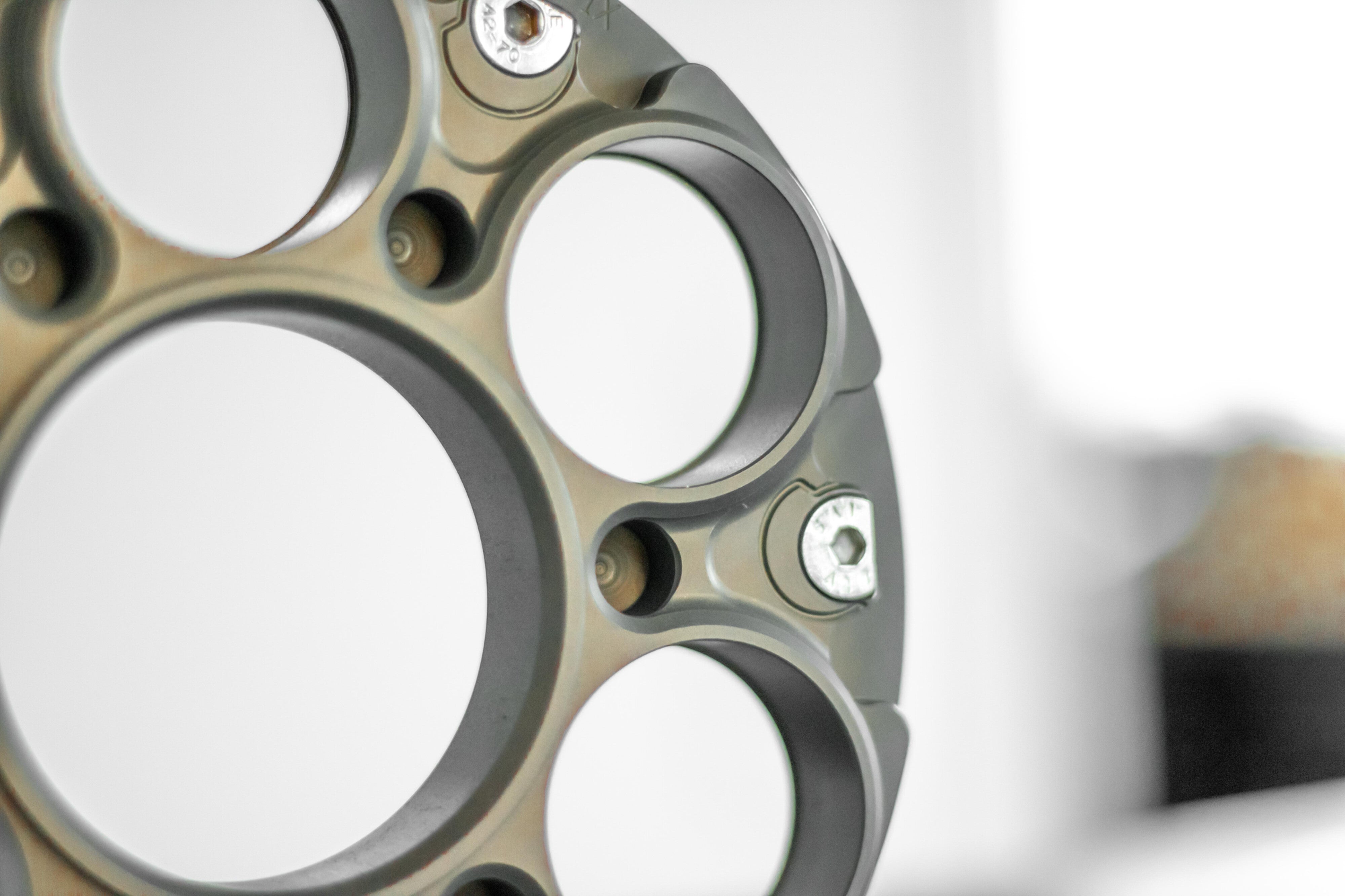 Cubo de coroas traseiro Quick Fit (Kettenradträger) Ducati Panigale com braço oscilante 206D01 