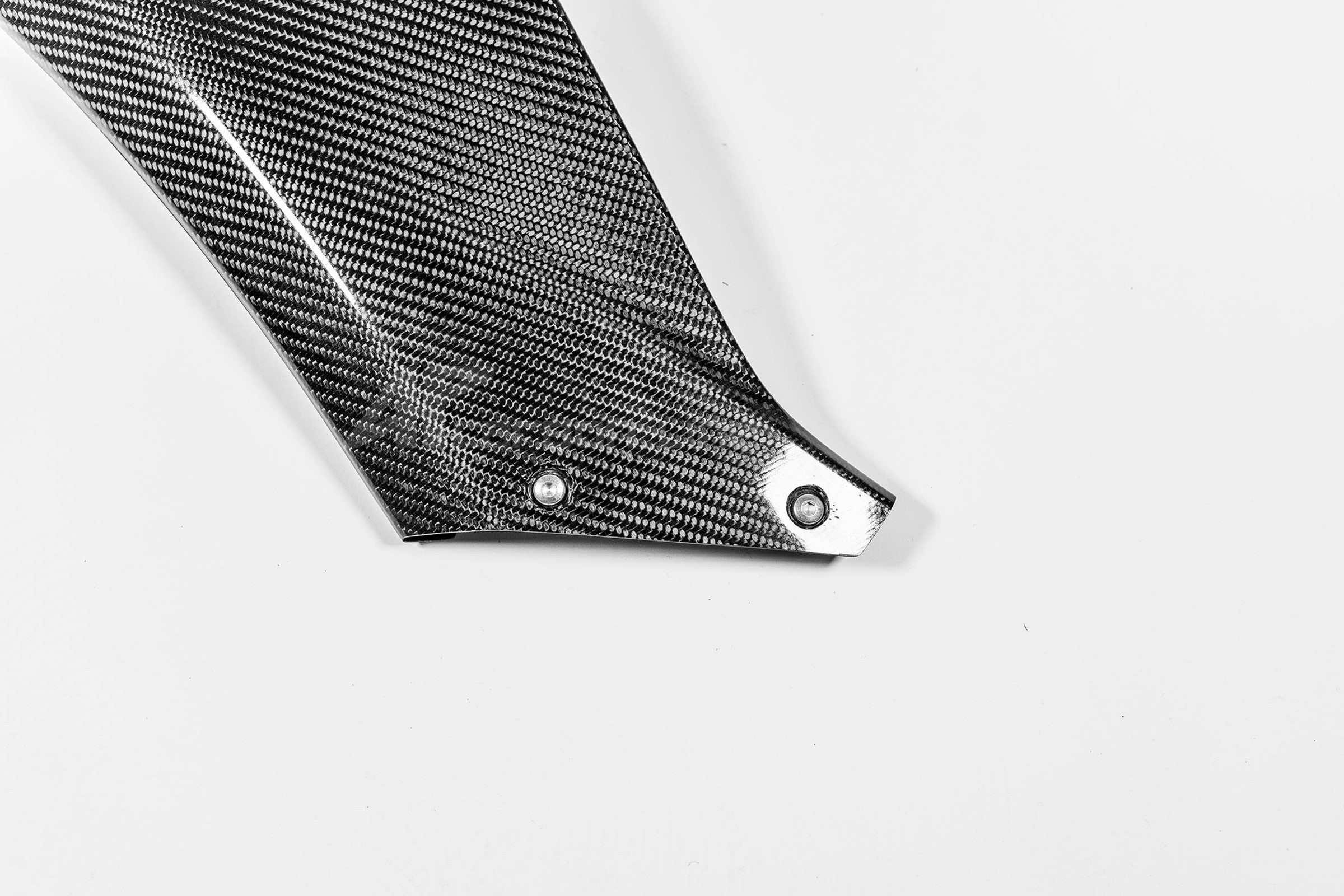 Cobertura do lado esquerdo 200g AP Carbon Line Yamaha YZF-R1/M RN65 (20-25) 